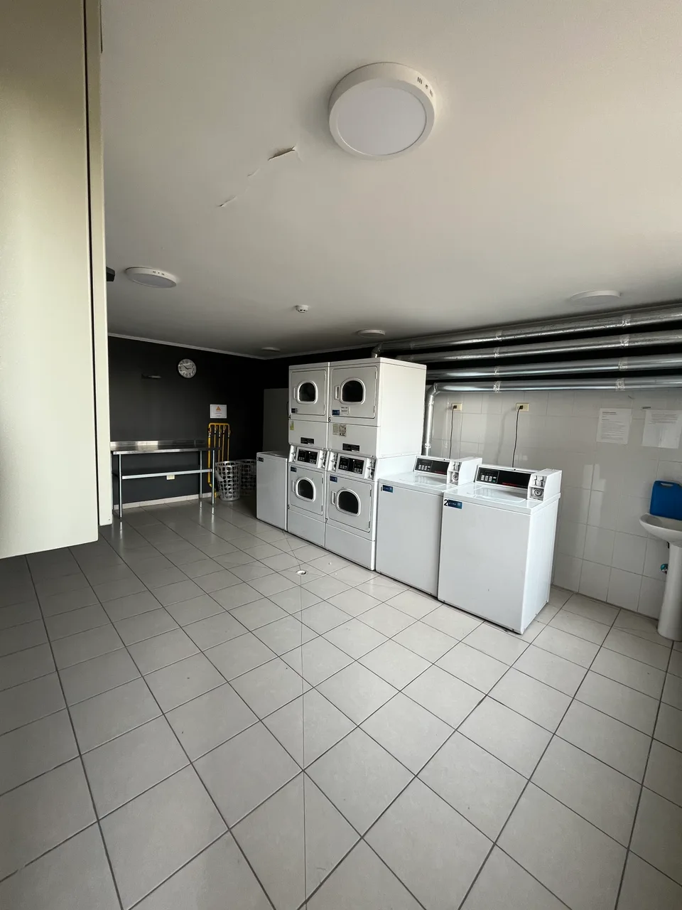 Departamento De 46 M² En Torre De 12 Pisos Con Cocina Americana, Terraza Y Acceso A Piscina, Quincho — foto 17